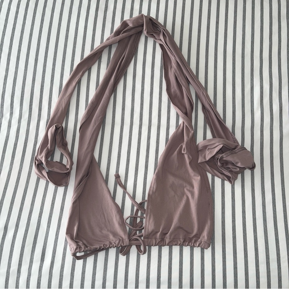 Shein 

Brown 

Wrap Bikini Crop Top 

Size Small 

New without tags